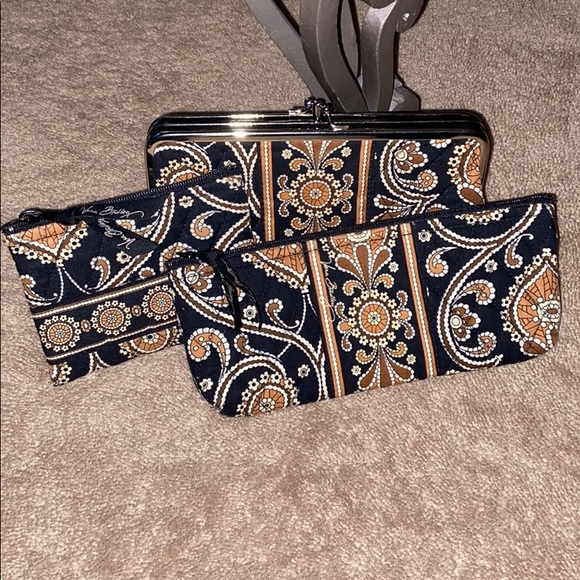 Vera Bradley Handbags - Vera Bradley wallet and accessories